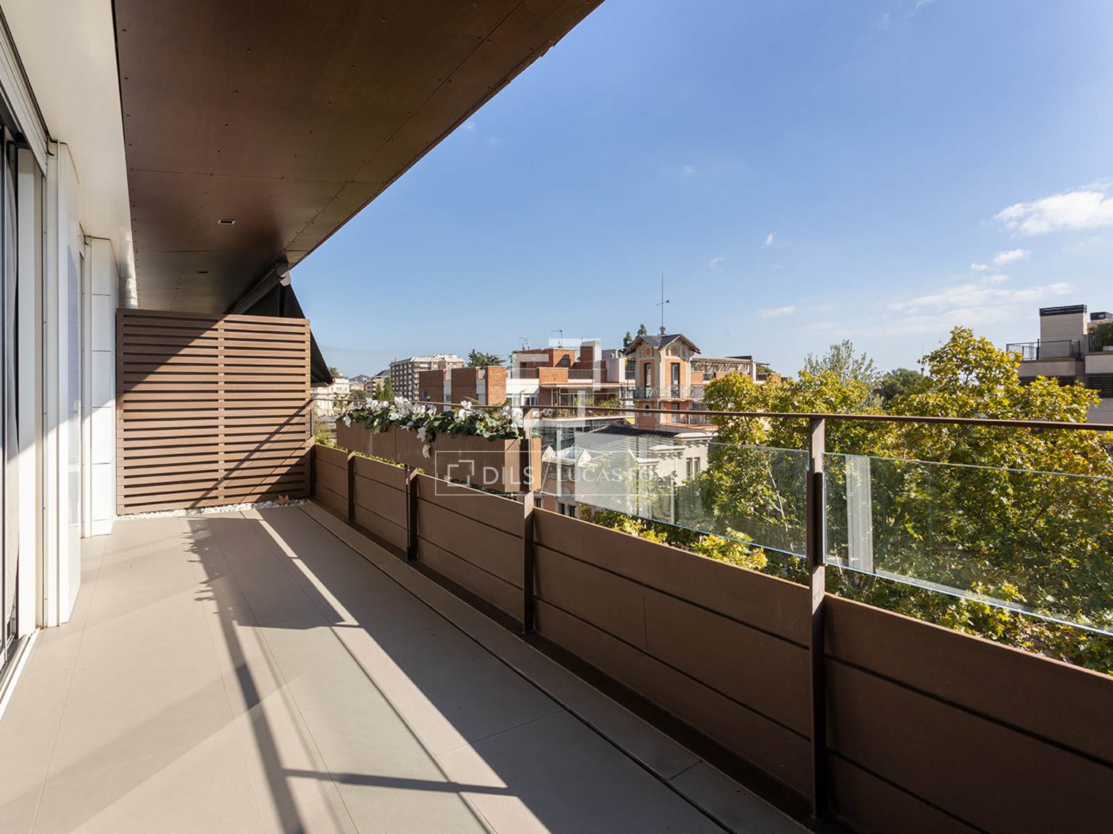 Apartment in Barcelona, Spain 2 bedrooms, 115 sq.m. No. 150612