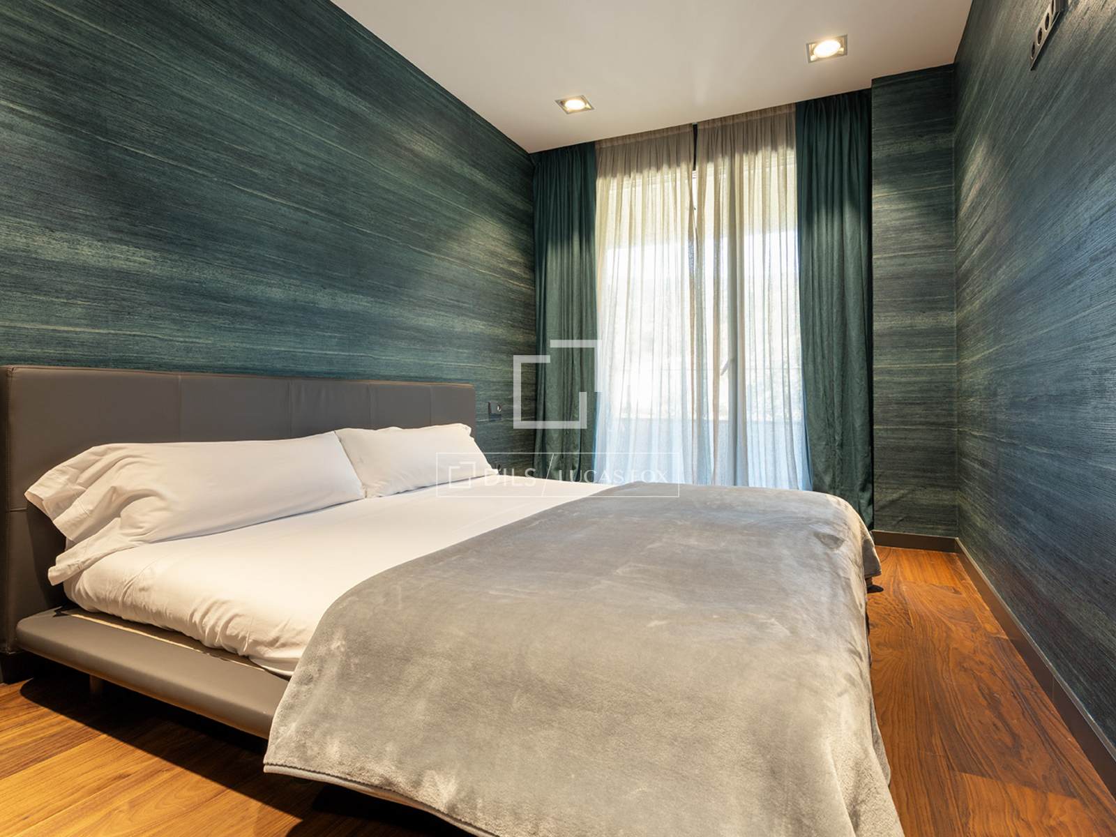 Apartment in Barcelona, Spain 2 bedrooms, 115 sq.m. No. 150612