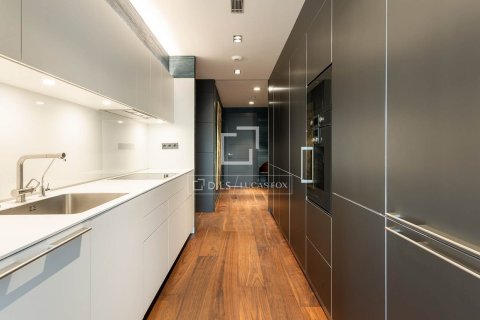 Dzīvoklis pārdošanā Barcelona, Spānijā 2 istabas, 115 m2 Nr. 150612 - attēls 18