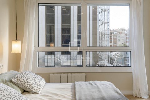 Apartamento en venta en Barcelona, España 3 dormitorios, 105 m2 No. 150614 - foto 9