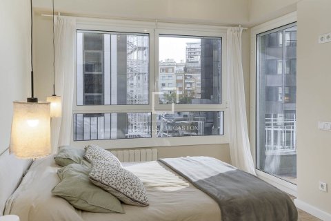 Apartamento en venta en Barcelona, España 3 dormitorios, 105 m2 No. 150614 - foto 8