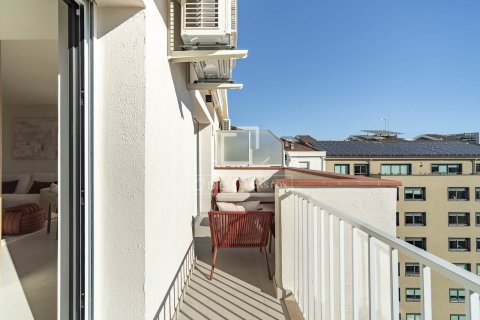 Apartamento en venta en Barcelona, España 3 dormitorios, 73 m2 No. 150608 - foto 12