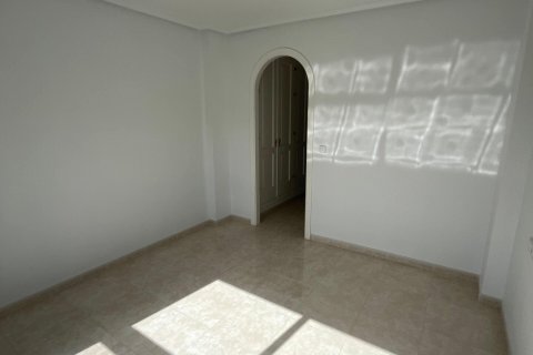 Huoneisto myytävänä Alicante, Espanja, 2 makuuhuonetta, 112 m2 No. 164023 - kuva 16