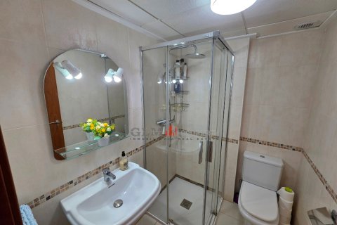 Apartment for sale in Los Alcazares, Murcia, Spain 3 bedrooms,  No. 193442 - photo 4