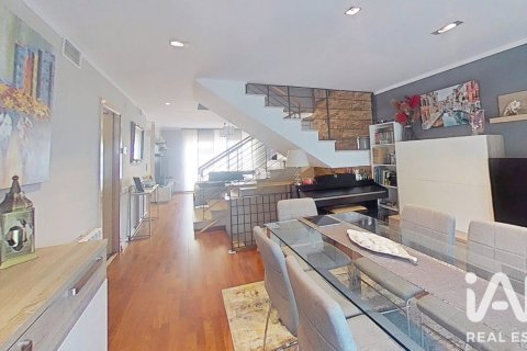 Продажа триплекса в Камбрильс, Таррагона, Испания 4 спальни, 186м2 №187875 - фото 17