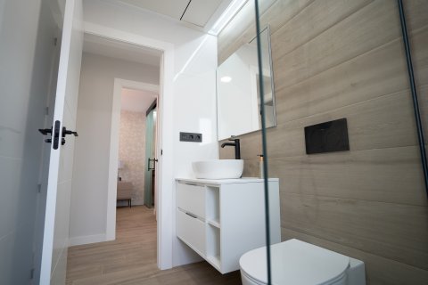 Apartamento en venta Torrevieja, Alicante, España 2 dormitorios, 75 m2 No. 110075 - foto 25