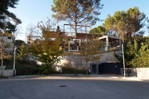 Villa in vendita a Bellaterra, Barcelona, Spagna 5 camere da letto, 526 mq. N° 192548 - foto 2