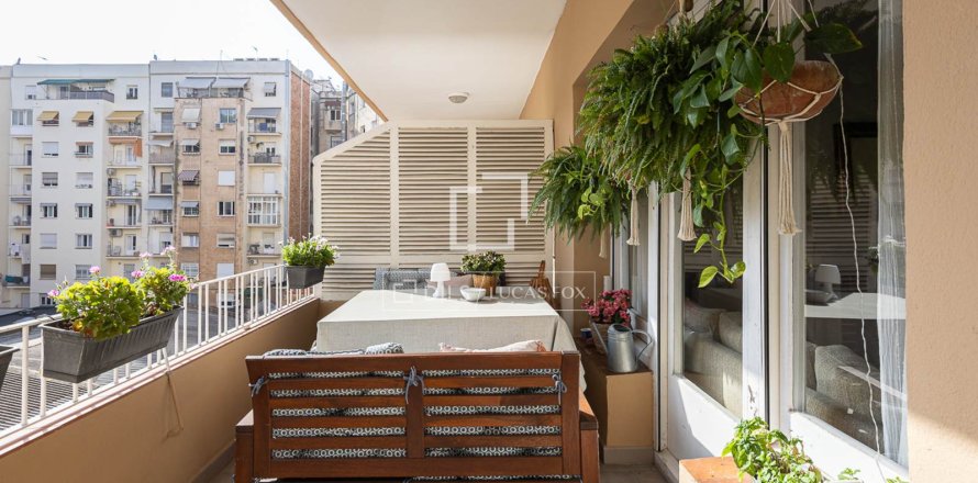 Appartamento a Barcelona, Spagna 5 camere da letto, 161 mq. N° 192547