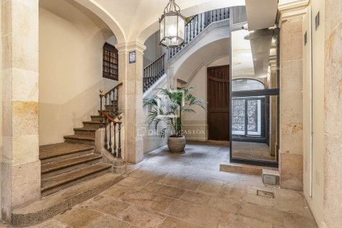 Appartamento in vendita a Barcelona, Spagna 3 camere da letto, 156 mq. N° 192552 - foto 2