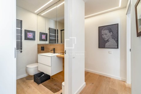 Appartamento in vendita a Barcelona, Spagna 3 camere da letto, 156 mq. N° 192552 - foto 29