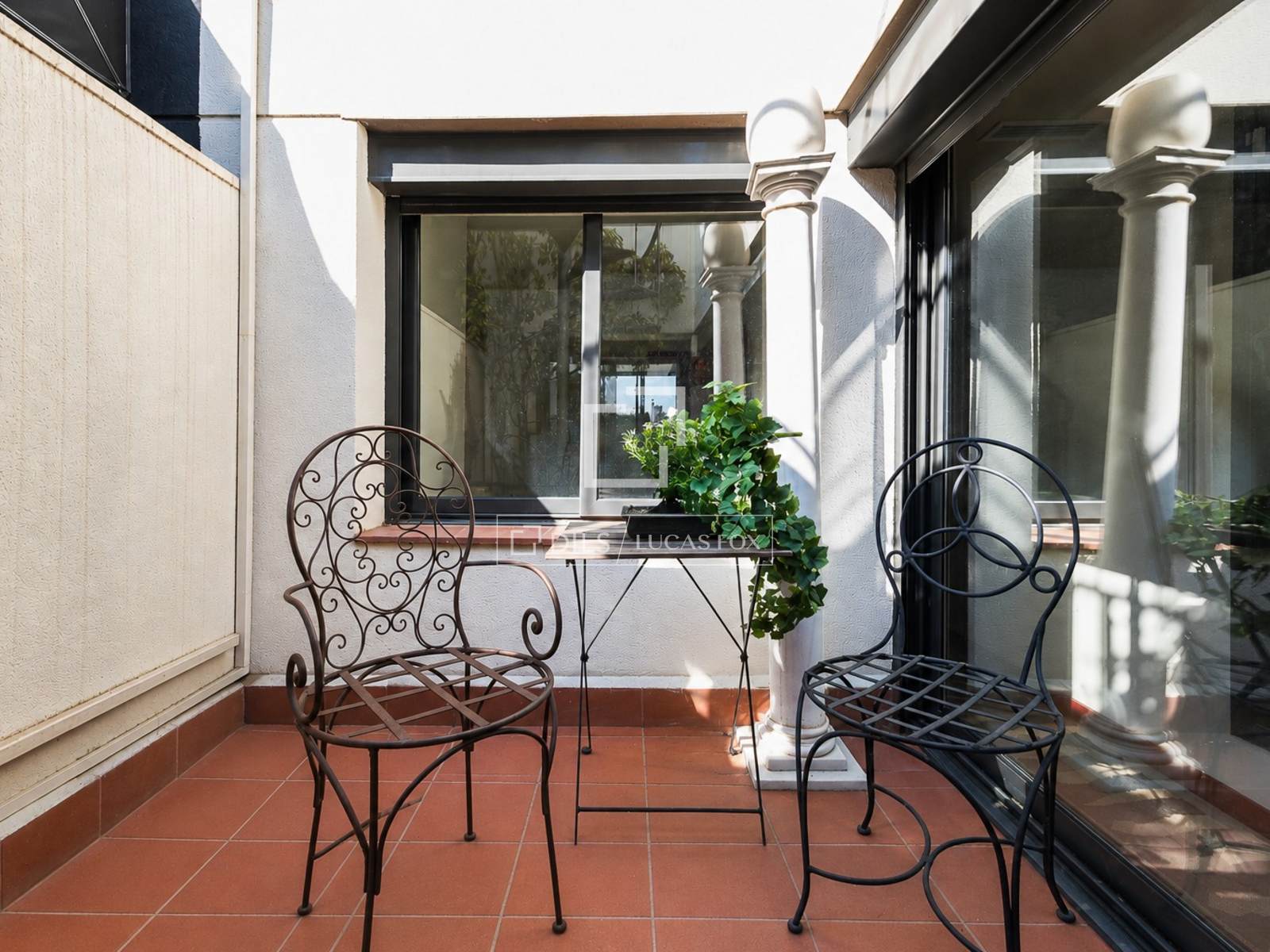 Kattohuoneisto Barcelona, Espanja 2 makuuhuonetta, 84 m2 No. 192549