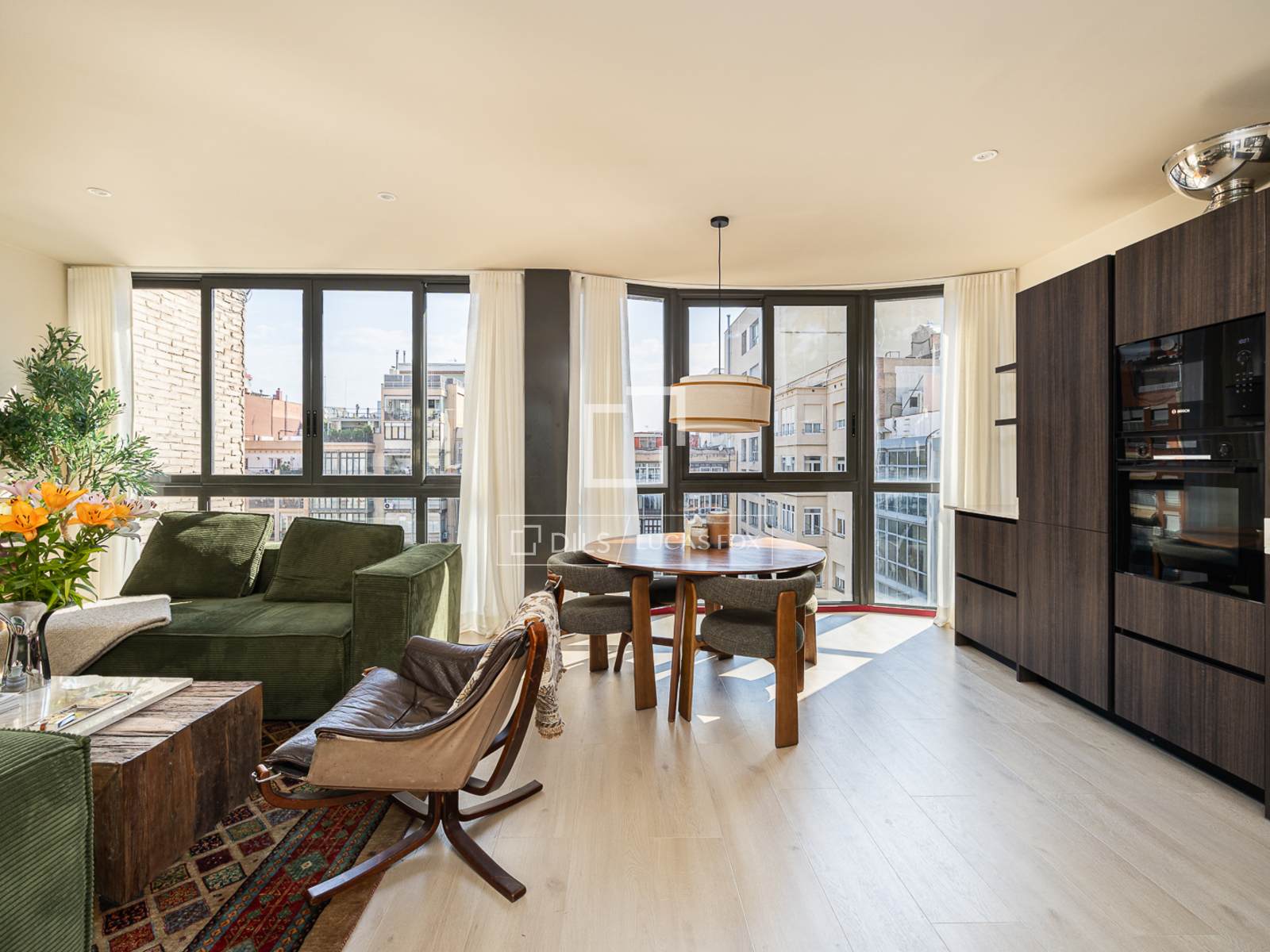 Kattohuoneisto Barcelona, Espanja 2 makuuhuonetta, 84 m2 No. 192549