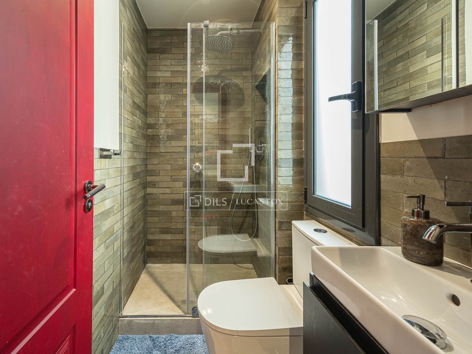 Kattohuoneisto Barcelona, Espanja 2 makuuhuonetta, 84 m2 No. 192549