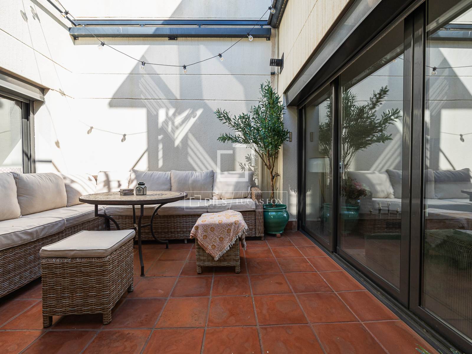 Kattohuoneisto Barcelona, Espanja 2 makuuhuonetta, 84 m2 No. 192549