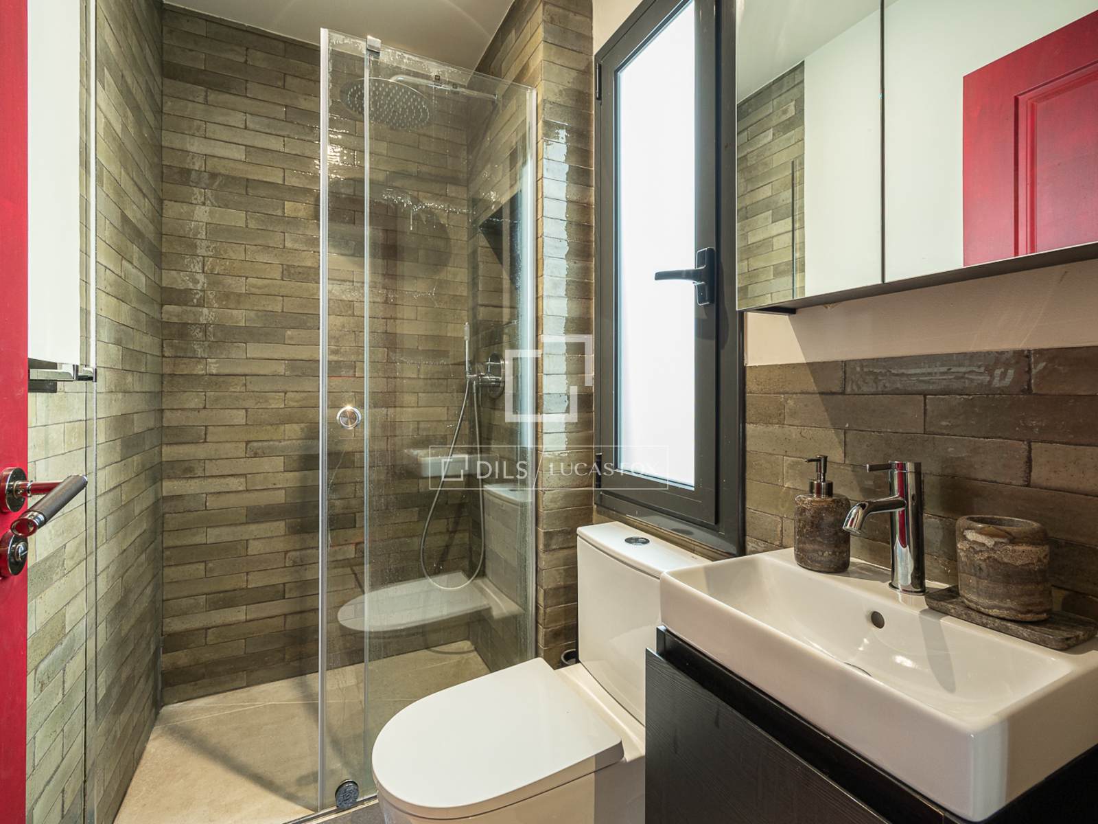 Kattohuoneisto Barcelona, Espanja 2 makuuhuonetta, 84 m2 No. 192549