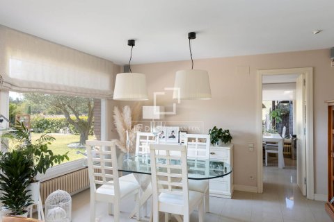 Villa in vendita a Sant Vicenc De Montalt, Barcelona, Spagna 4 camere da letto, 229 mq. N° 192551 - foto 12