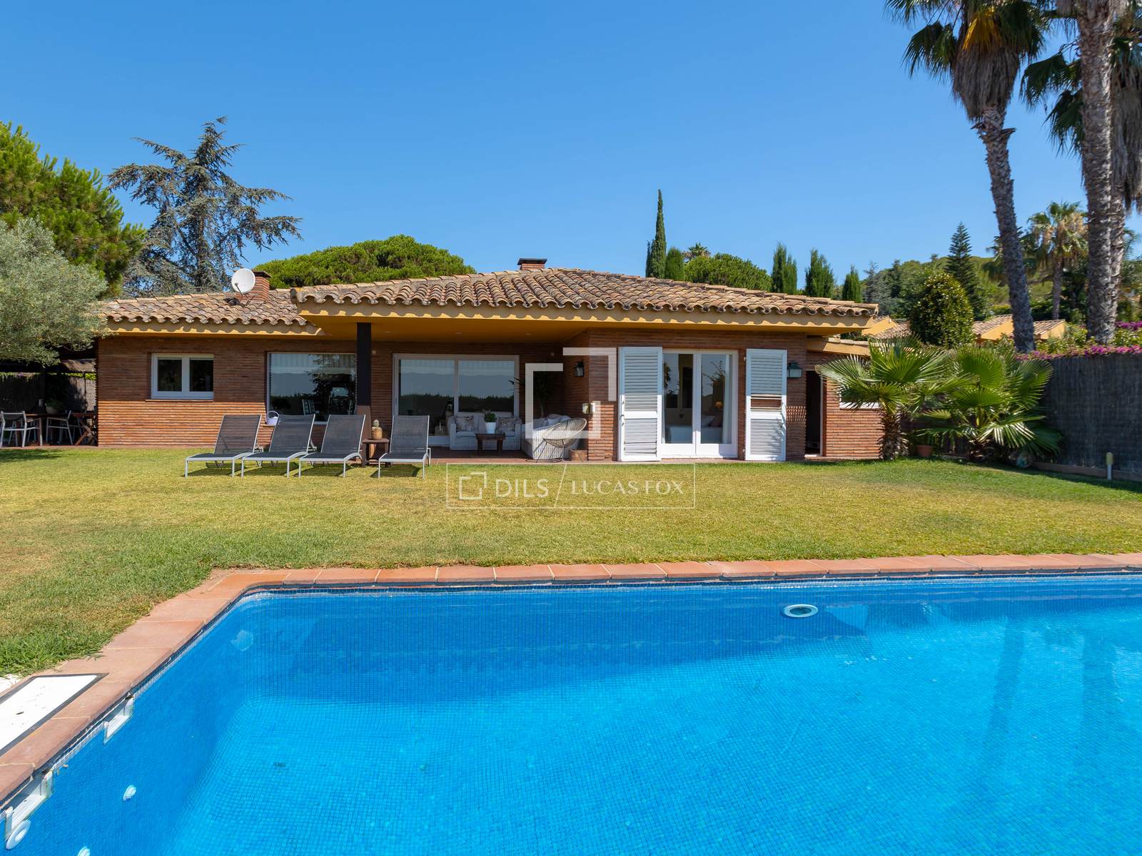 Villa i Sant Vicenc De Montalt, Barcelona, Spanien 4 sovrum, 229 kvm. Nr. 192551