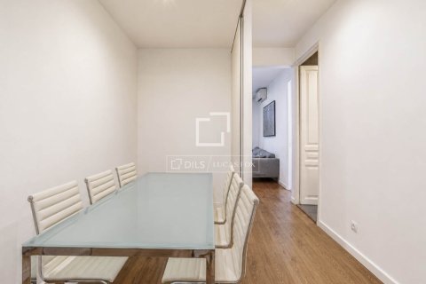 Apartament w Barcelona, Hiszpania 2 sypialnie, 69 mkw. nr 192546 – zdjęcie 11