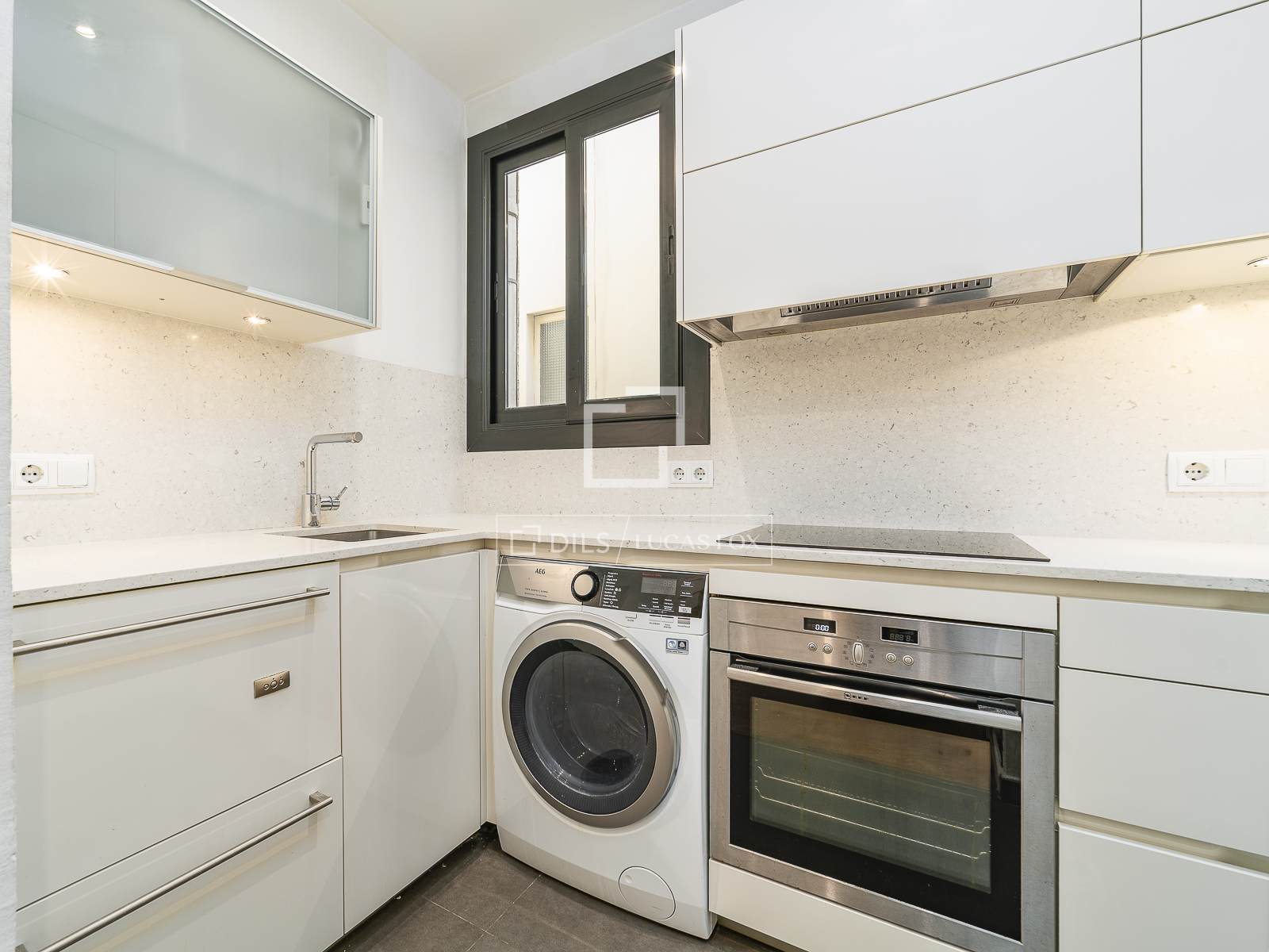 Huoneisto Barcelona, Espanja 2 makuuhuonetta, 69 m2 No. 192546