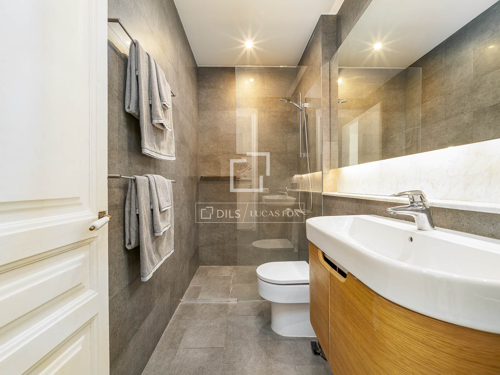 Huoneisto Barcelona, Espanja 2 makuuhuonetta, 69 m2 No. 192546