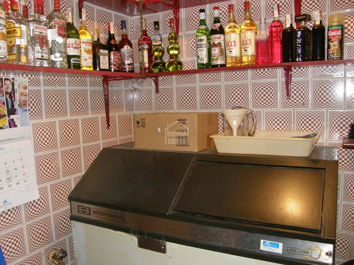 Pub a Cala Bona, Mallorca, Spagna 220 mq. N° 65556