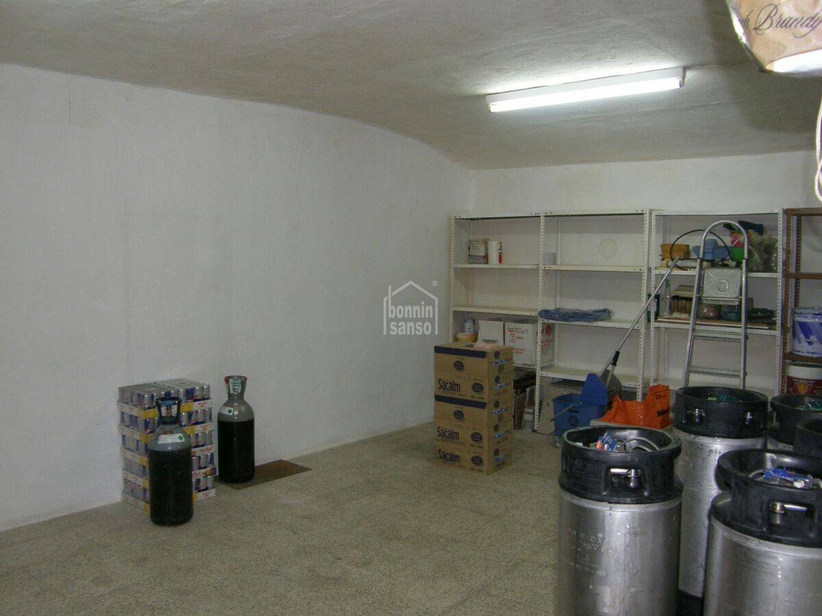 Pub a Cala Bona, Mallorca, Spagna 220 mq. N° 65556
