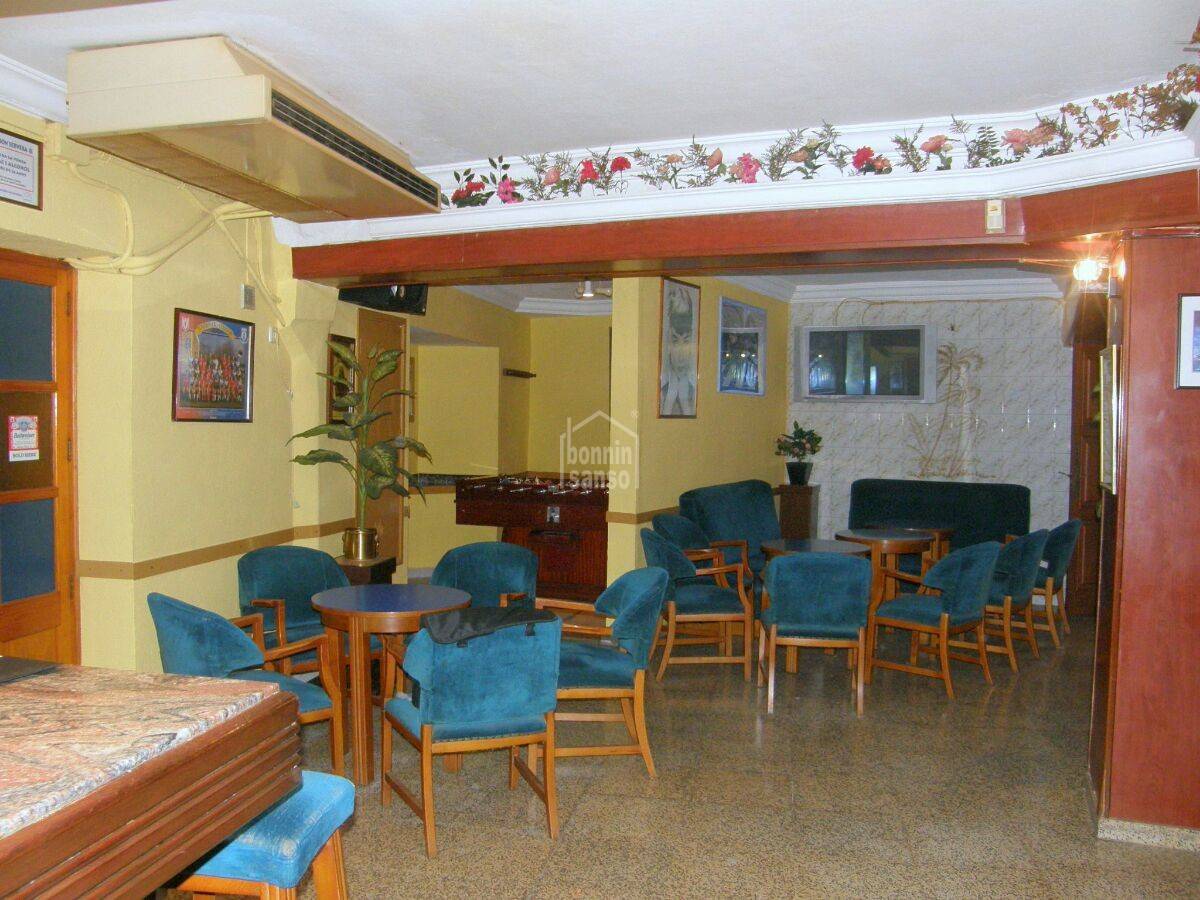 Pub a Cala Bona, Mallorca, Spagna 220 mq. N° 65556