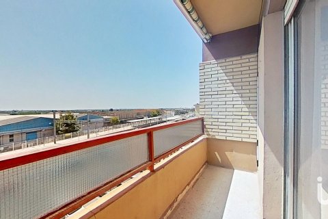Apartment for sale in Nules, Castellon, Spain 4 bedrooms, 138 sq.m. No. 185857 - photo 5