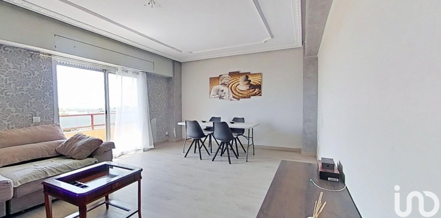 Apartment in Nules, Castellon, Spain 4 bedrooms, 138 sq.m. No. 185857