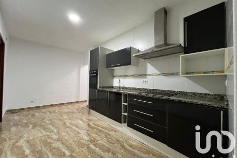 Apartment à Deltebre, Tarragona, Espagne 3 chambres, 119 m2 No. 185862