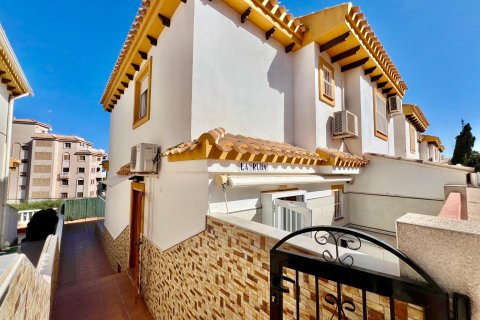 House à vendre Torrevieja, Alicante, Espagne, 3 chambres, 101 m2 No. 133102 - photo 6