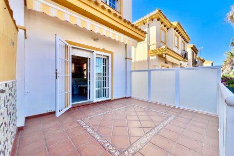 House à vendre Torrevieja, Alicante, Espagne, 3 chambres, 101 m2 No. 133102 - photo 22