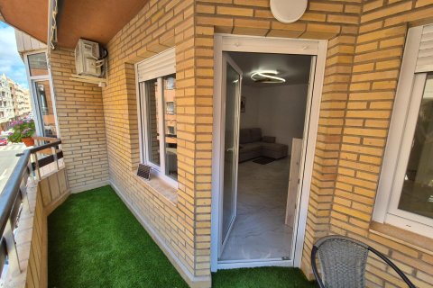 Apartment for sale Torrevieja, Alicante, Spain 2 bedrooms, 90 sq.m. No. 133096 - photo 15
