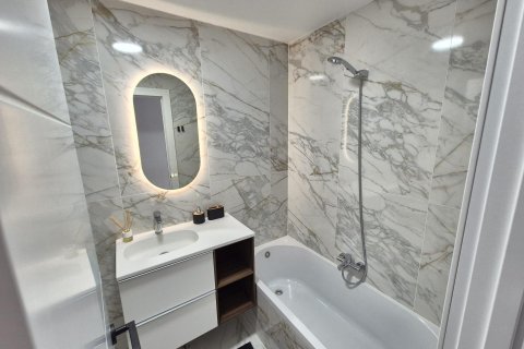 Apartment for sale Torrevieja, Alicante, Spain 2 bedrooms, 90 sq.m. No. 133096 - photo 5