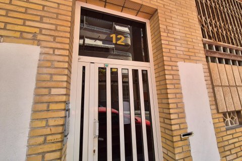 Apartment for sale Torrevieja, Alicante, Spain 2 bedrooms, 90 sq.m. No. 133096 - photo 23