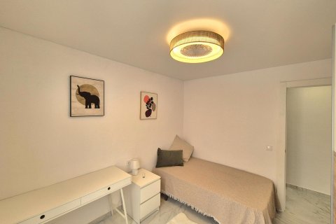 Apartment for sale Torrevieja, Alicante, Spain 2 bedrooms, 90 sq.m. No. 133096 - photo 10