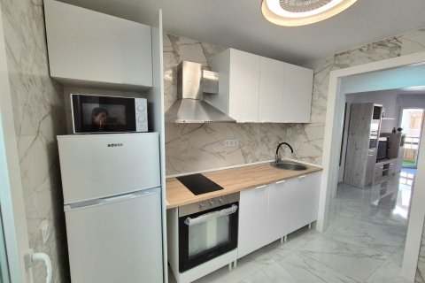 Apartment for sale Torrevieja, Alicante, Spain 2 bedrooms, 90 sq.m. No. 133096 - photo 19