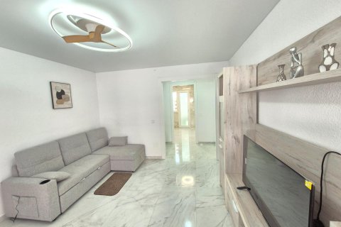Apartment for sale Torrevieja, Alicante, Spain 2 bedrooms, 90 sq.m. No. 133096 - photo 3