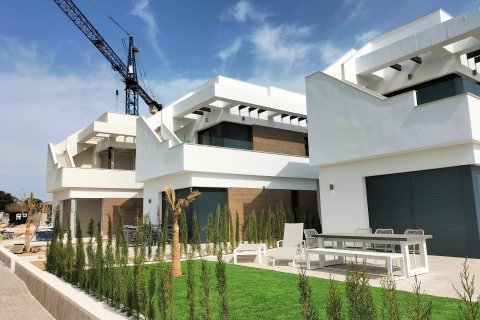 Huvila myytävänä Pilar de la Horadada, Alicante, Espanja, 3 makuuhuonetta, 205 m2 No. 110425 - kuva 1