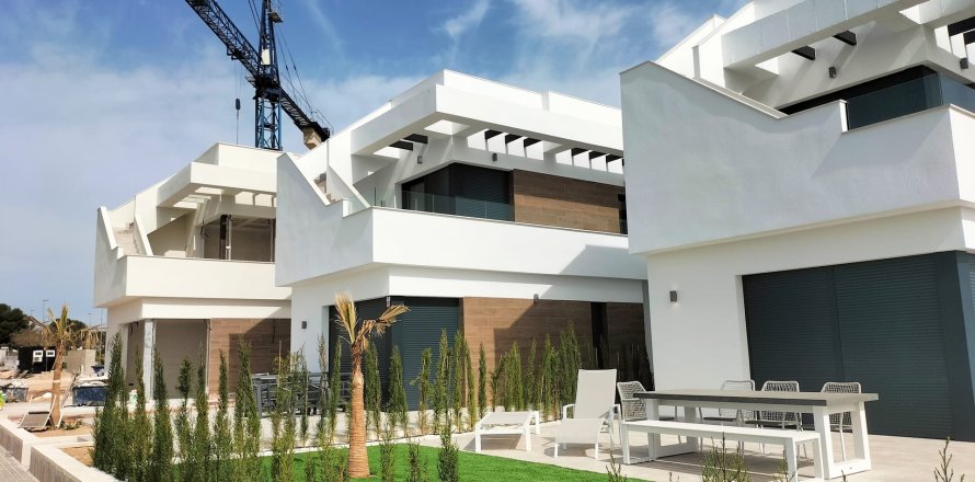 Huvila Pilar de la Horadada, Alicante, Espanja 3 makuuhuonetta, 205 m2 No. 110425