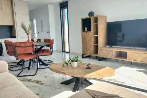 Huvila myytävänä Pilar de la Horadada, Alicante, Espanja, 3 makuuhuonetta, 205 m2 No. 110425 - kuva 2