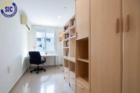 Apartment à vendre Valencia, Espagne, 4 chambres, 174 m2 No. 133349 - photo 11