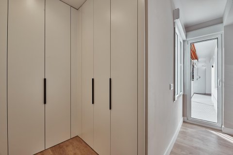 Villa for sale in Madrid, Spain 3 bedrooms, 136 sq.m. No. 179927 - photo 19