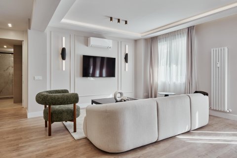 Villa for sale in Madrid, Spain 3 bedrooms, 136 sq.m. No. 179927 - photo 2