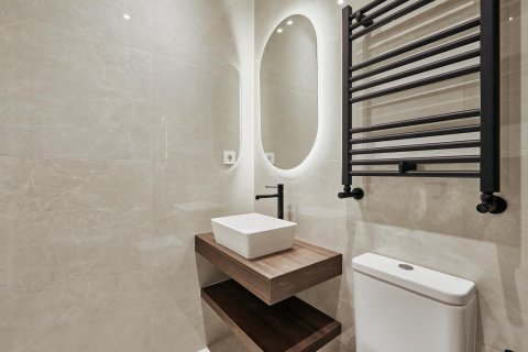 Dzīvoklis pārdošanā Madrid, Spānijā 2 istabas, 97 m2 Nr. 179928 - attēls 20