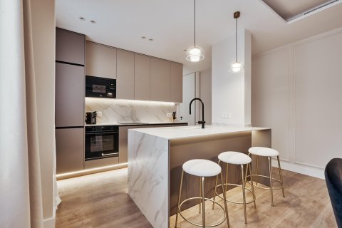 Dzīvoklis pārdošanā Madrid, Spānijā 2 istabas, 97 m2 Nr. 179928 - attēls 12