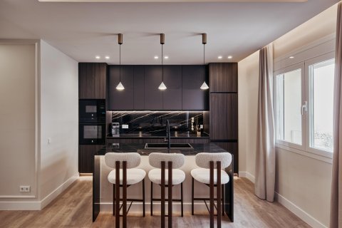 Dzīvoklis pārdošanā Madrid, Spānijā 3 istabas, 170 m2 Nr. 179930 - attēls 13