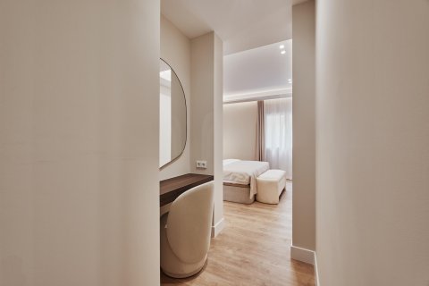 Dzīvoklis pārdošanā Madrid, Spānijā 3 istabas, 170 m2 Nr. 179930 - attēls 23
