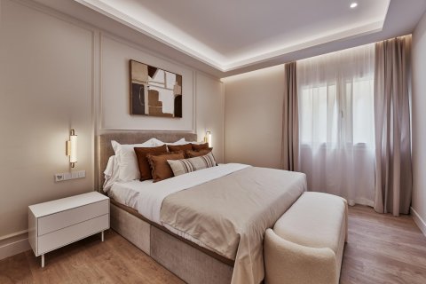 Dzīvoklis pārdošanā Madrid, Spānijā 3 istabas, 170 m2 Nr. 179930 - attēls 19