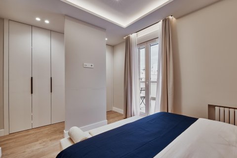 Apartament w Madrid, Hiszpania 3 sypialnie, 142 mkw. nr 179931 – zdjęcie 17